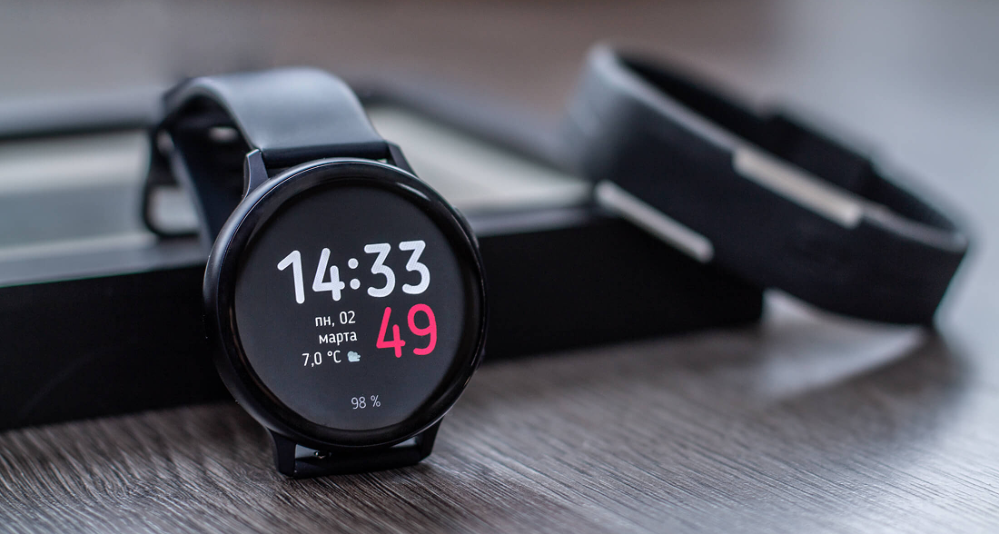Умные часы и браслеты 