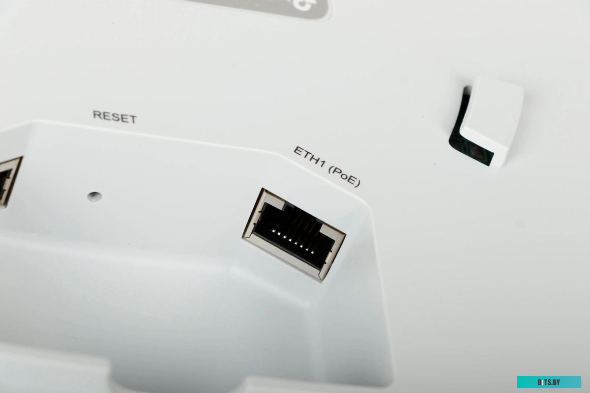 Точка доступа TP-Link EAP245