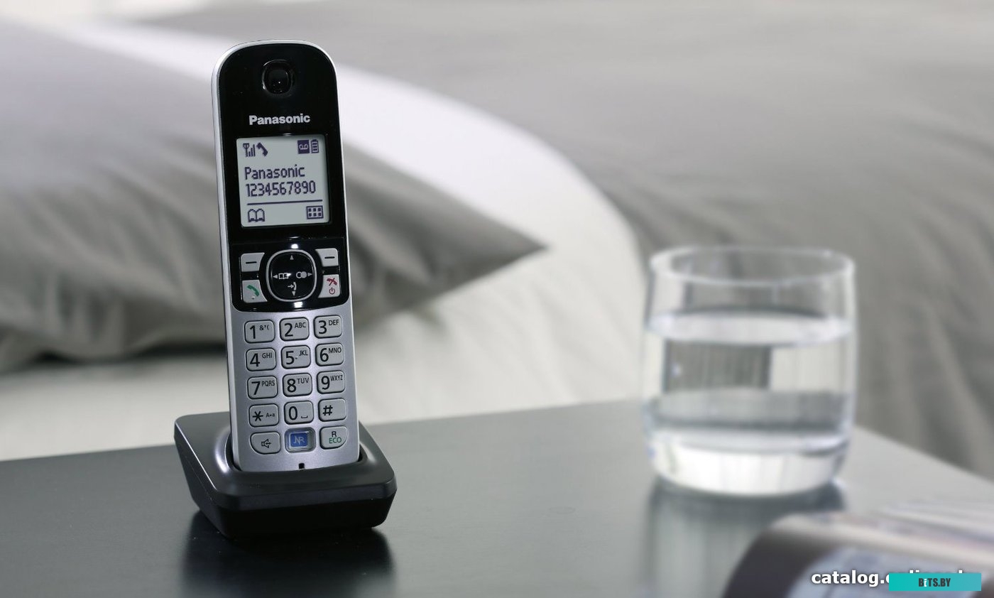 Радиотелефон Panasonic KX-TG6812RUB