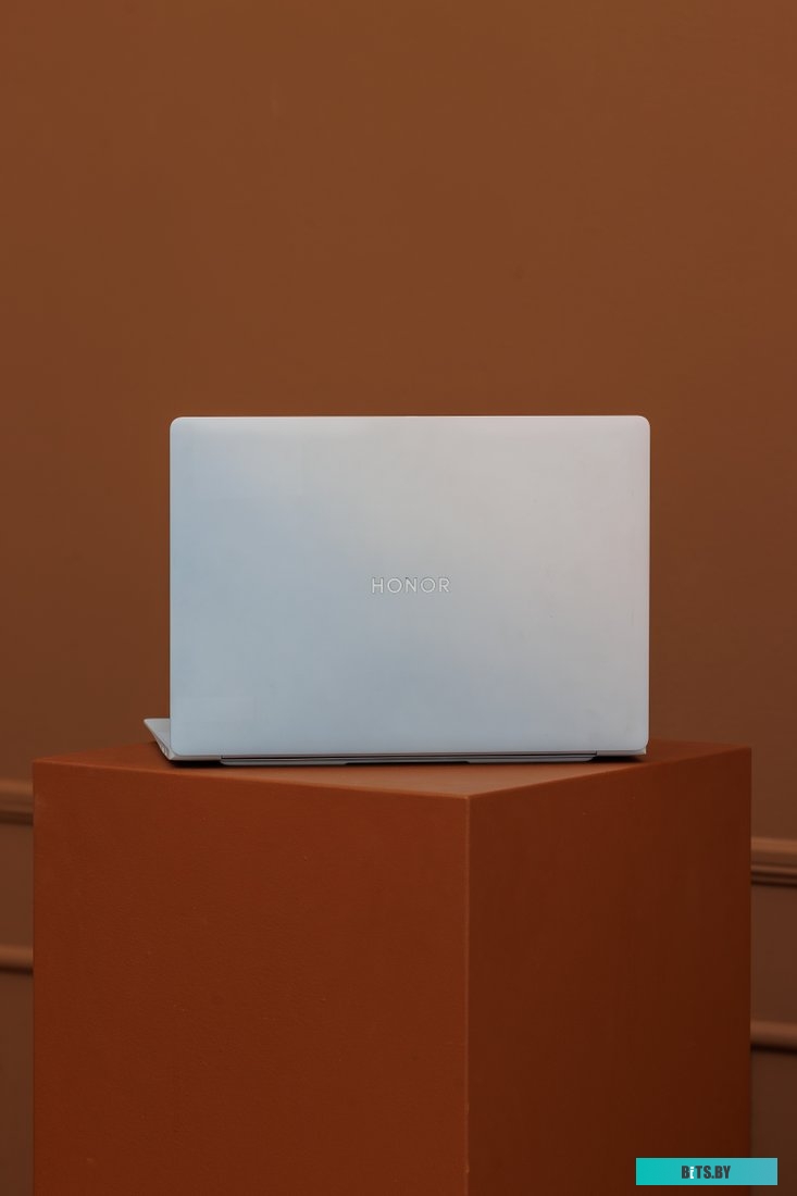 Ноутбук  MagicBook Art 14 2024 MRA-521 5301AKXJ