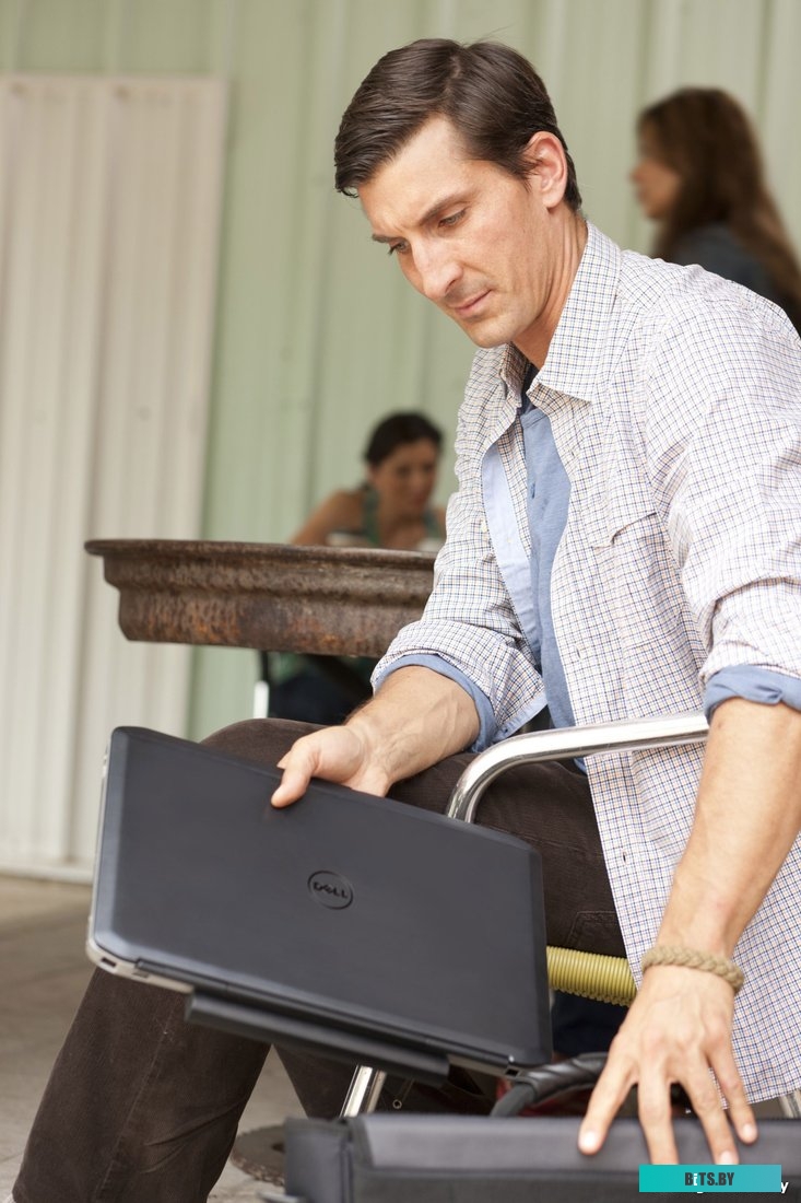 Ноутбук DELL LATITUDE 5530 15.6"(1920x1080 (матовый))/Core i7 1255U/8GB/512SSD/noDVD/Iris Xe Graphics/1.59kg/grey/Ubuntu + EN kbd+Arabic power cord