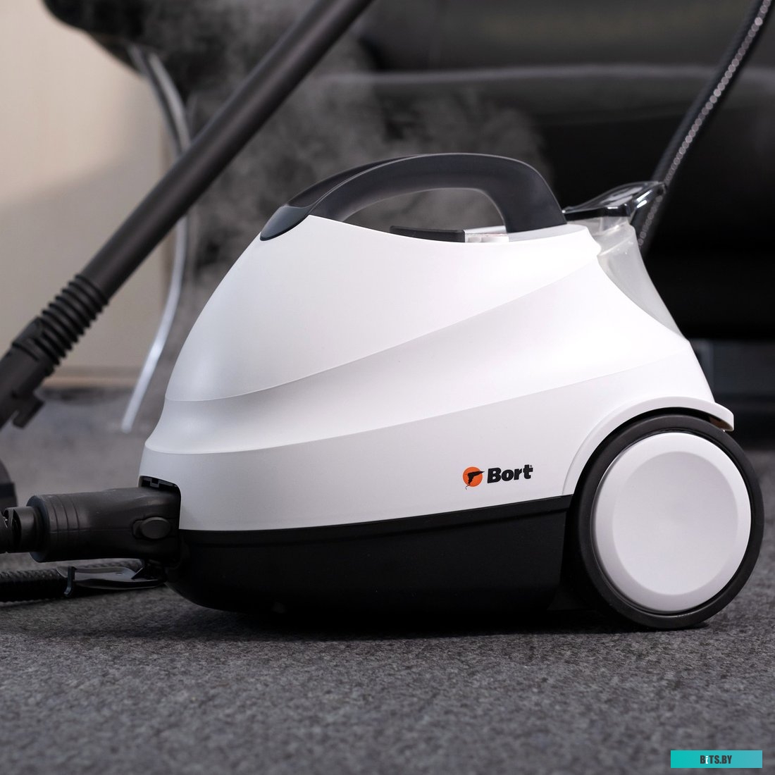 Пароочиститель Bort BDR-2700-R <93412987>