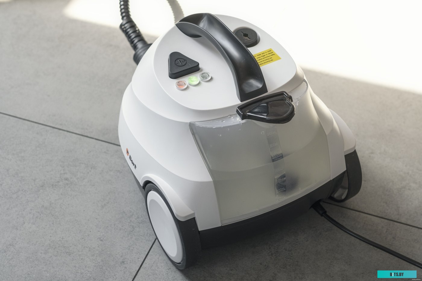 Пароочиститель Bort BDR-2700-R <93412987>