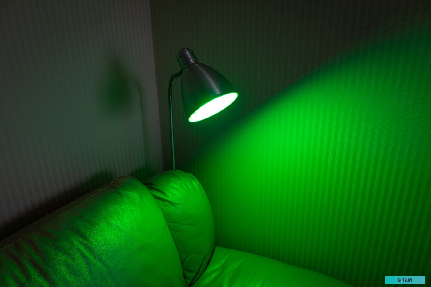 Светодиодная лампа Xiaomi Mi Smart LED Bulb Essential GPX4021GL