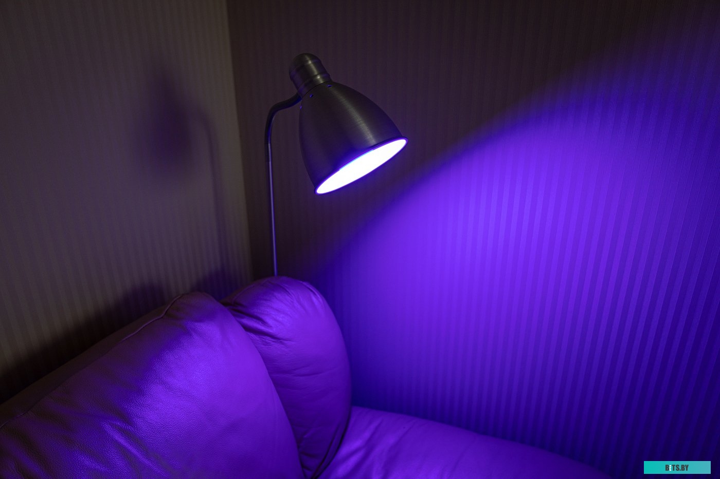 Светодиодная лампа Xiaomi Mi Smart LED Bulb Essential GPX4021GL