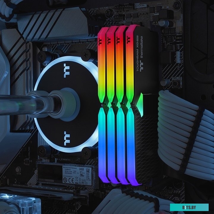 Модуль памяти Thermaltake ToughRam XG RGB 2x8ГБ DDR4 4400 МГц R016D408GX2-4400C19A