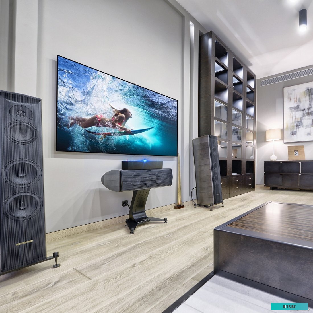 Экран для проекторов Cactus Alr Expert 126x223 CS-PSALR-223X126