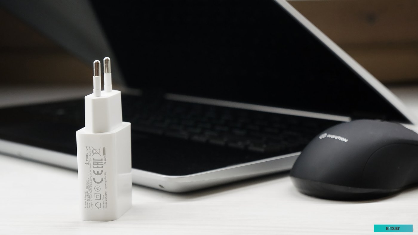 Сетевое зарядное Evolution A138A-12015OU-EU3