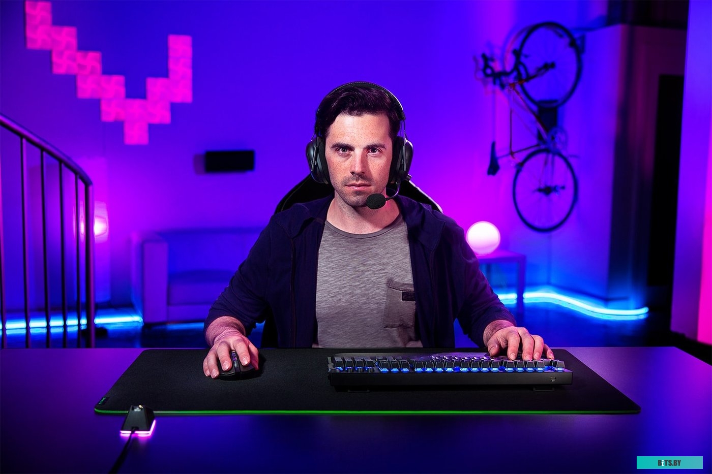 Наушники (Гарнитура) Razer Blackshark V2 Pro <RZ04-03220100-R3M1>