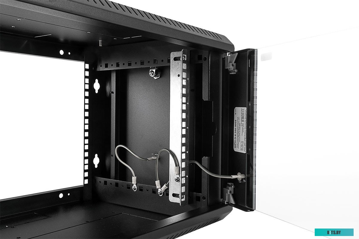 ЦМО ШРН-Э-6.500-9005 Шкаф телекоммуникационный настенный разборный 6U (600х520) дверь стекло, цвет черный