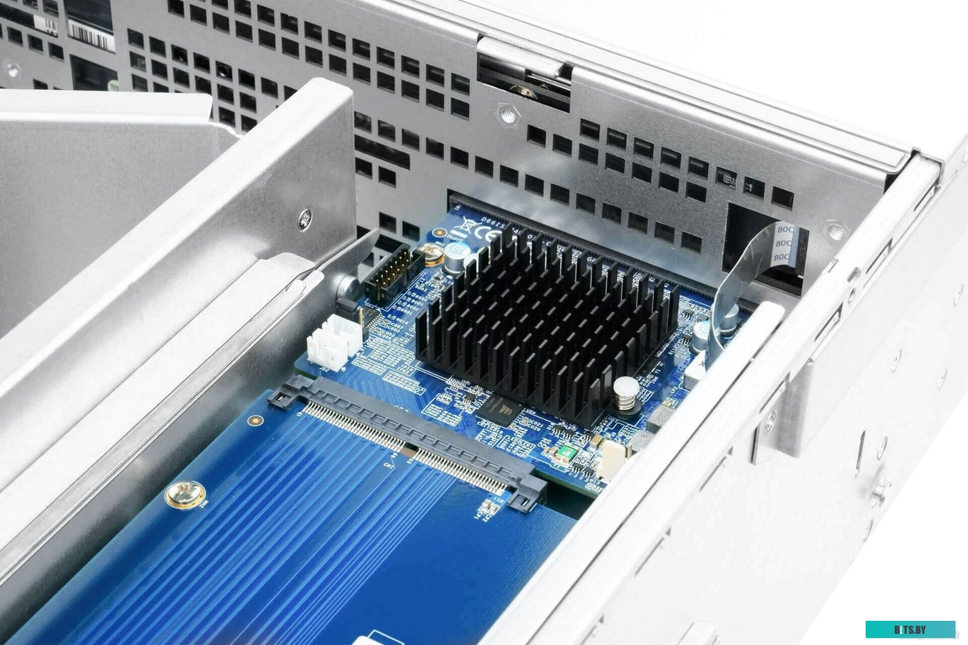 Компьютерный корпус InWin IW-RJ316-04