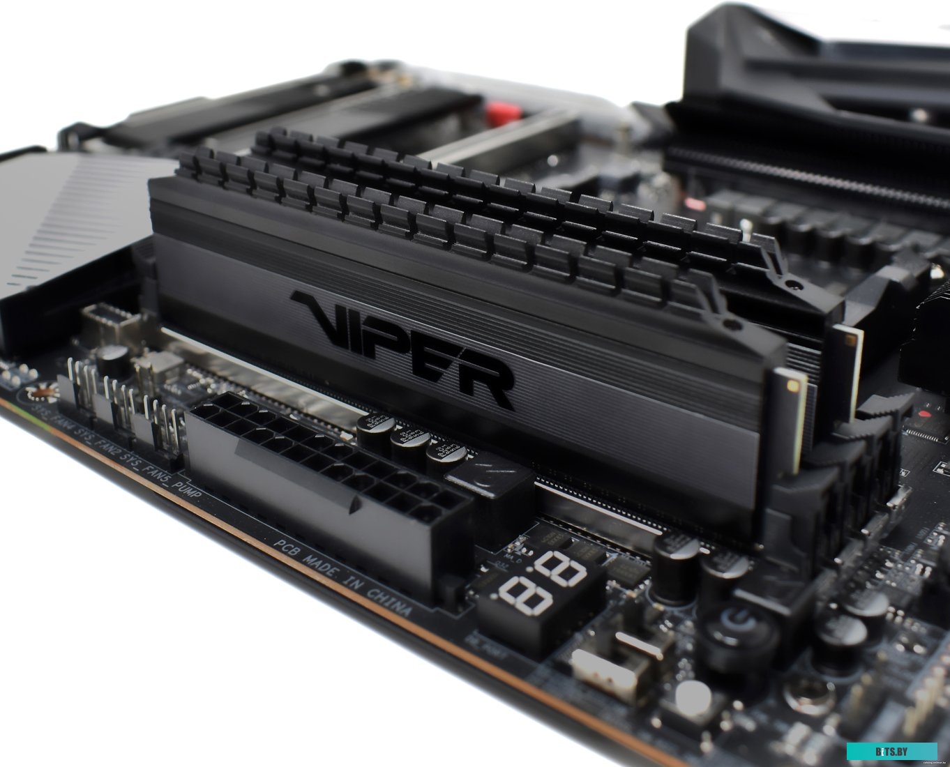 Оперативная память Patriot Viper 4 Blackout 2x16GB DDR4 PC4-28800 PVB432G360C8K