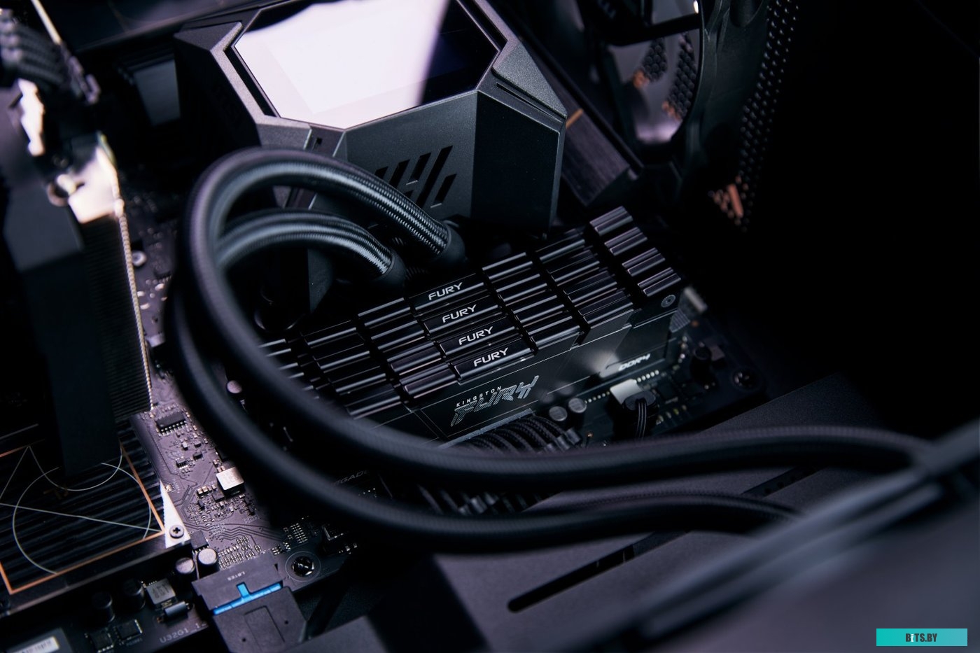 Оперативная память Kingston FURY Renegade 2x8ГБ DDR4 3600МГц KF436C16RB2K2/16