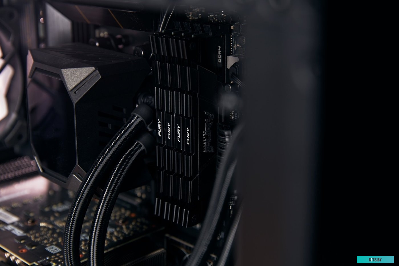 Оперативная память Kingston FURY Renegade 2x8ГБ DDR4 3600МГц KF436C16RB2K2/16