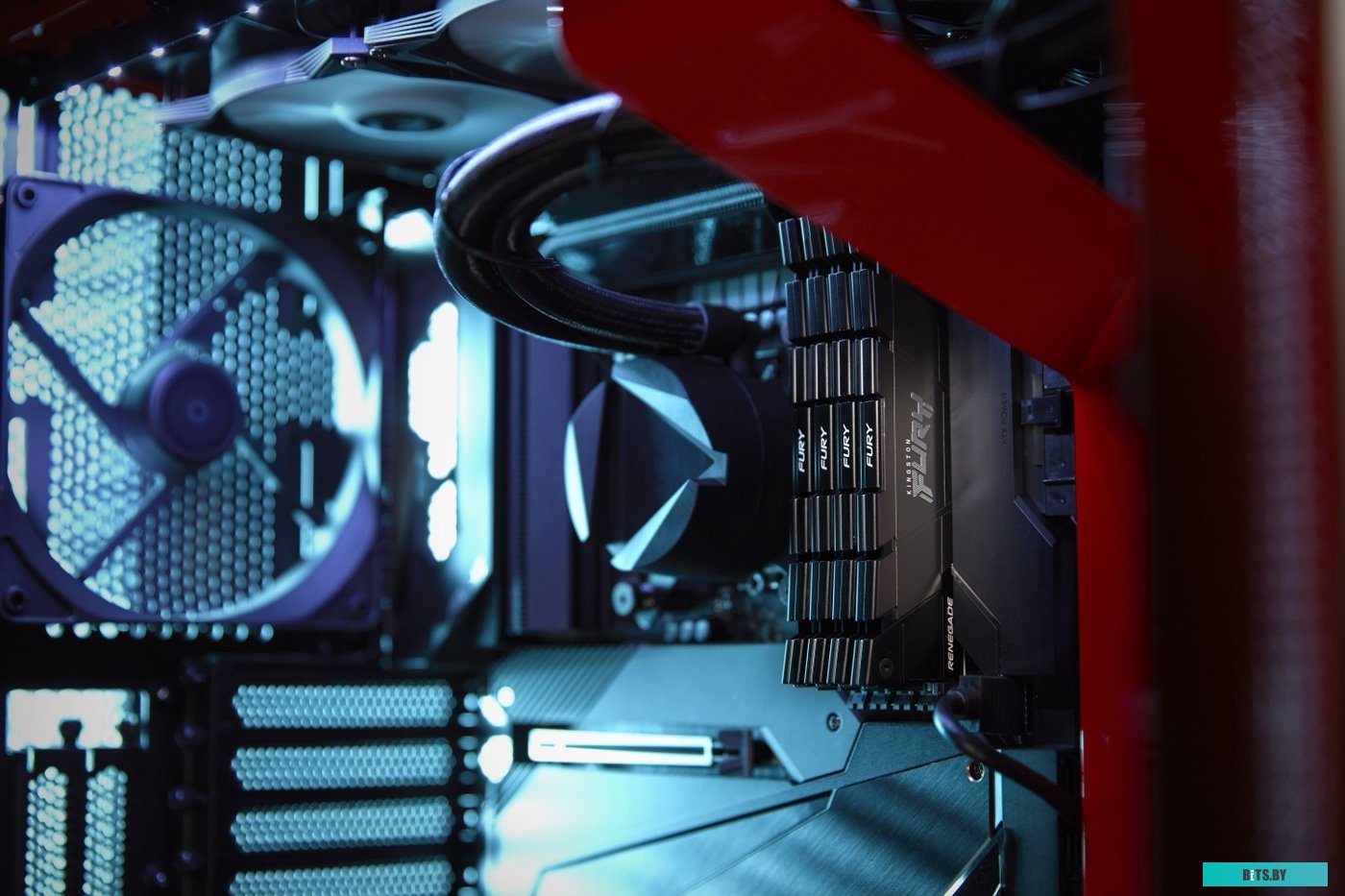 Оперативная память Kingston FURY Renegade 2x8ГБ DDR4 3600МГц KF436C16RB2K2/16
