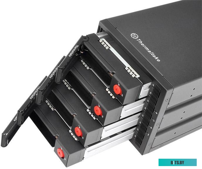 Бокс для жесткого диска Thermaltake Max 3504 [ST-007-M31STZ-A2]