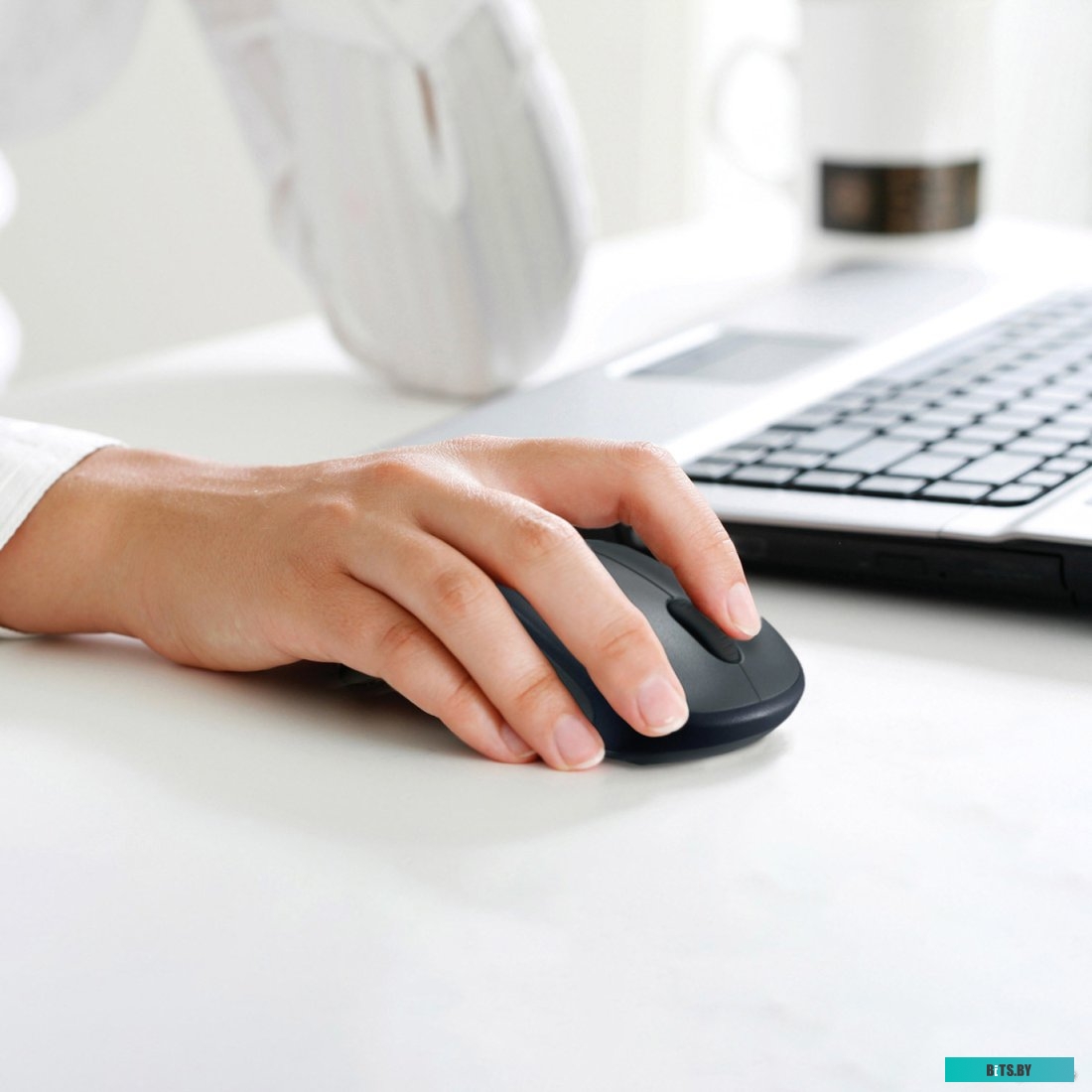 Мышь Logitech M235 Wireless Mouse (серый) [910-002201]