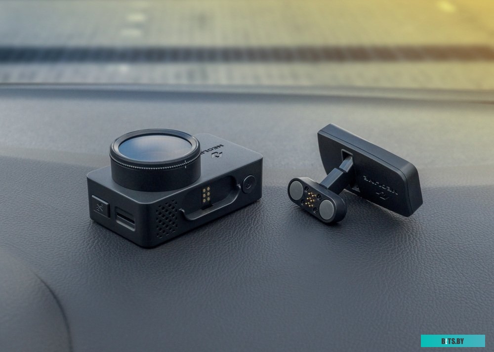 Видеорегистратор-GPS информатор (2в1) Neoline G-Tech X74