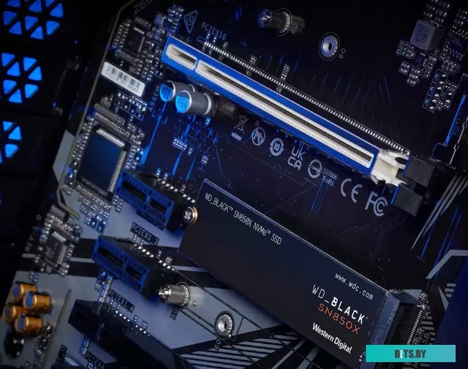 Внутренний твердотельный накопитель WD Black SN850X WDS400T2X0E