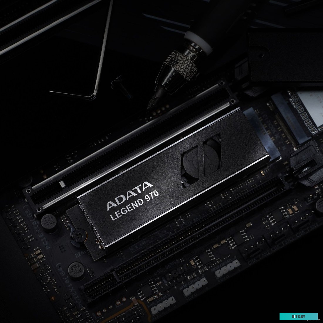 Твердотельный накопитель ADATA Legend 970 SLEG-970-1000GCI