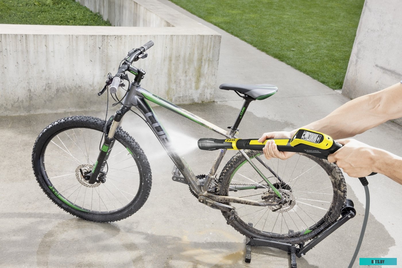 Интерскол ДА-10/12В (без АКБ)