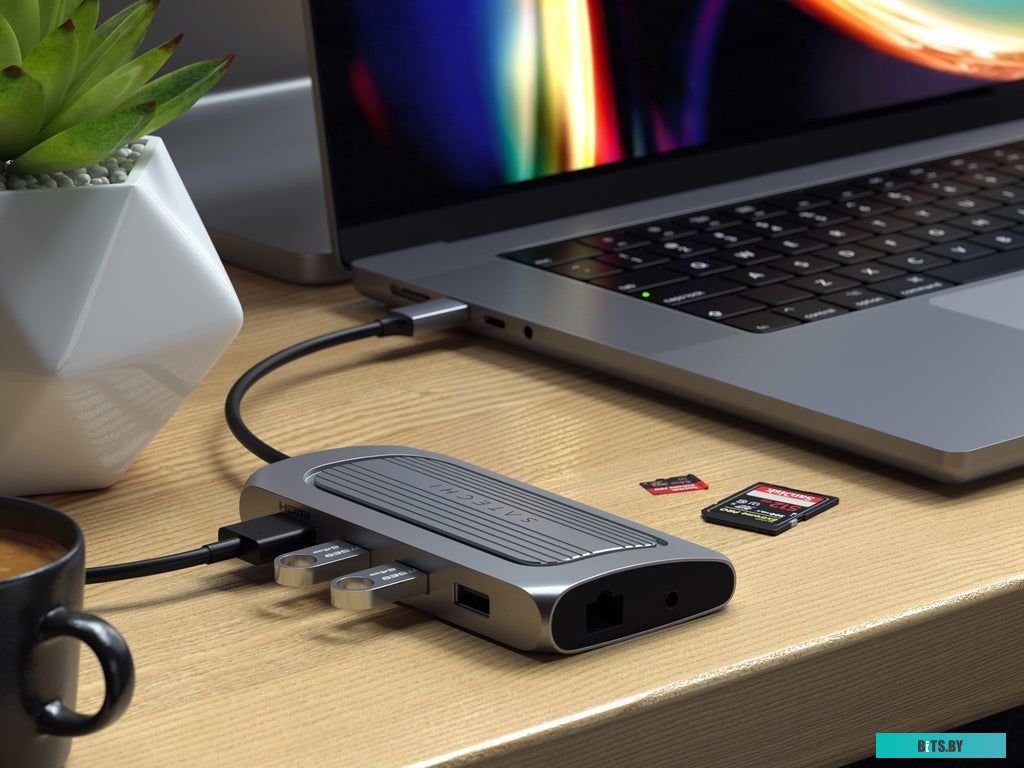 Адаптер Satechi USB 4 Multiport с 8K HDMI ST-U4MA3M