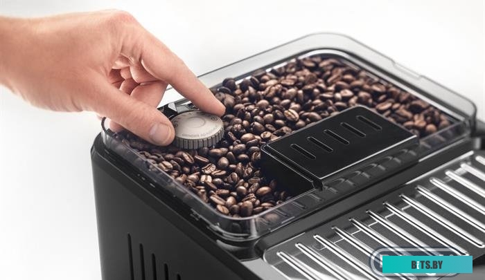 0132213166 Кофемашина Delonghi Magnifica Smart ECAM250.23.SB 1450Вт черный/серебристый