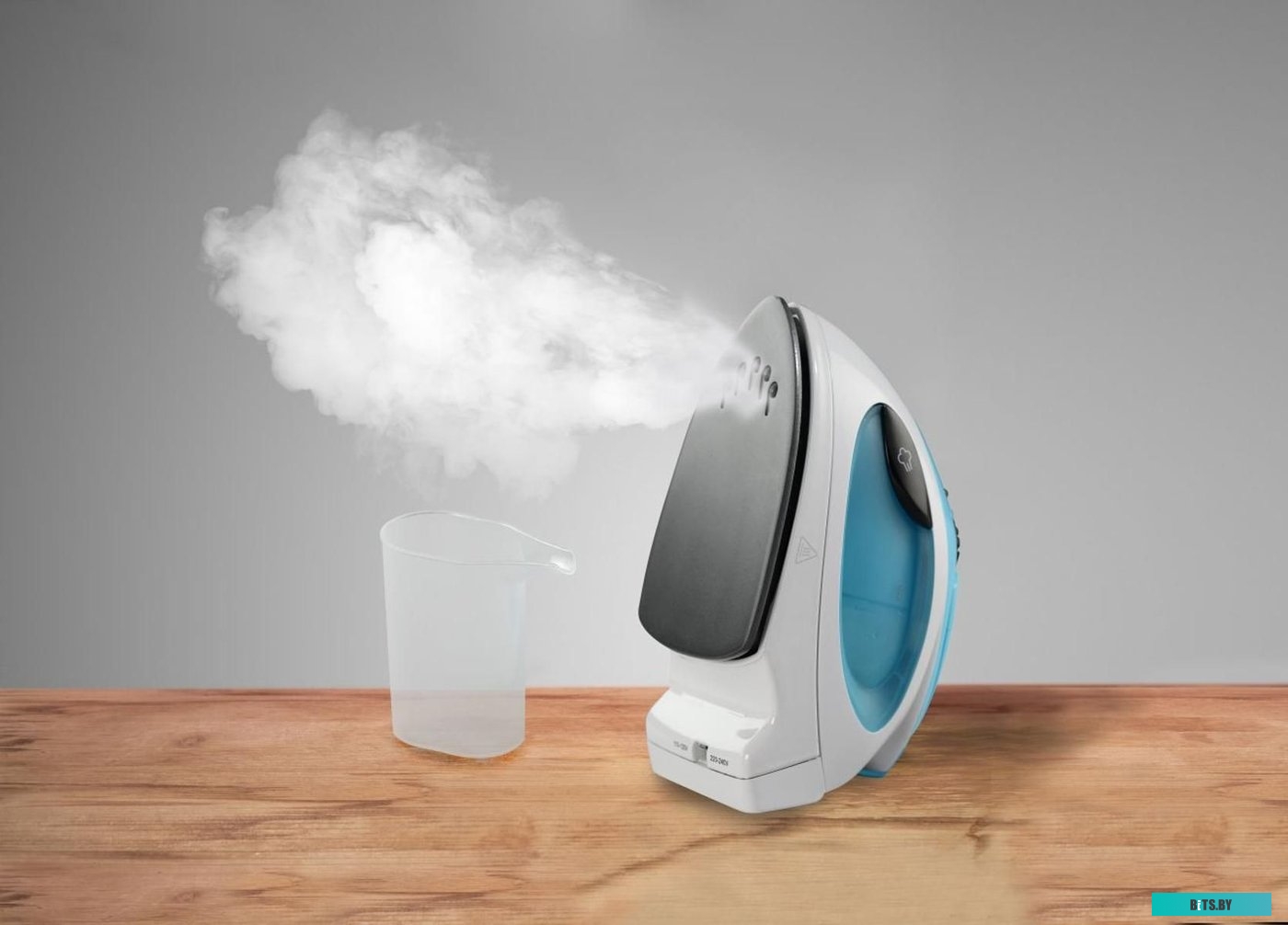 SIH1100TBT Утюг Gorenje SIH1100TBT 1100Вт голубой/белый