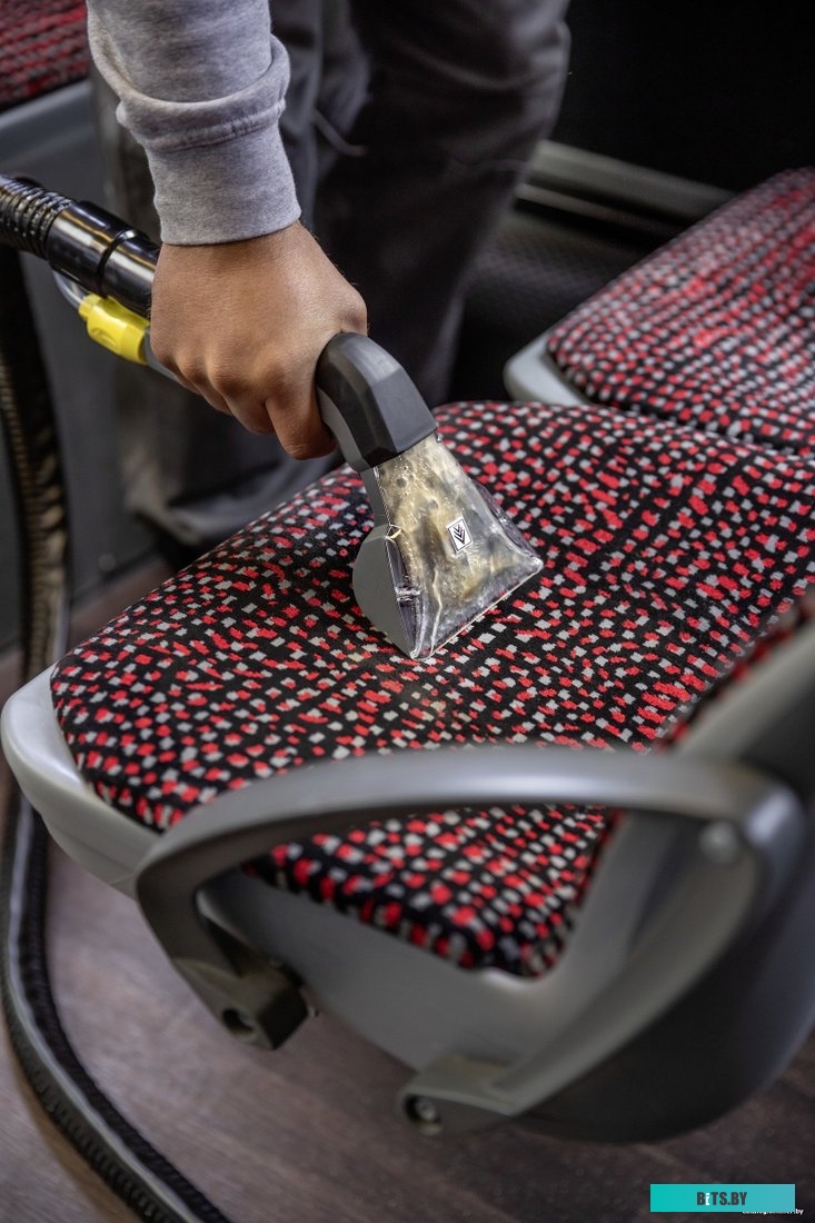 Karcher Puzzi 8/1 C 1.100-240.0