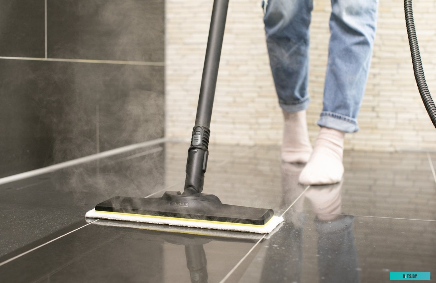 1.512-600.0 Пароочиститель напольный Karcher SC 2 EasyFix 1500Вт белый/черный