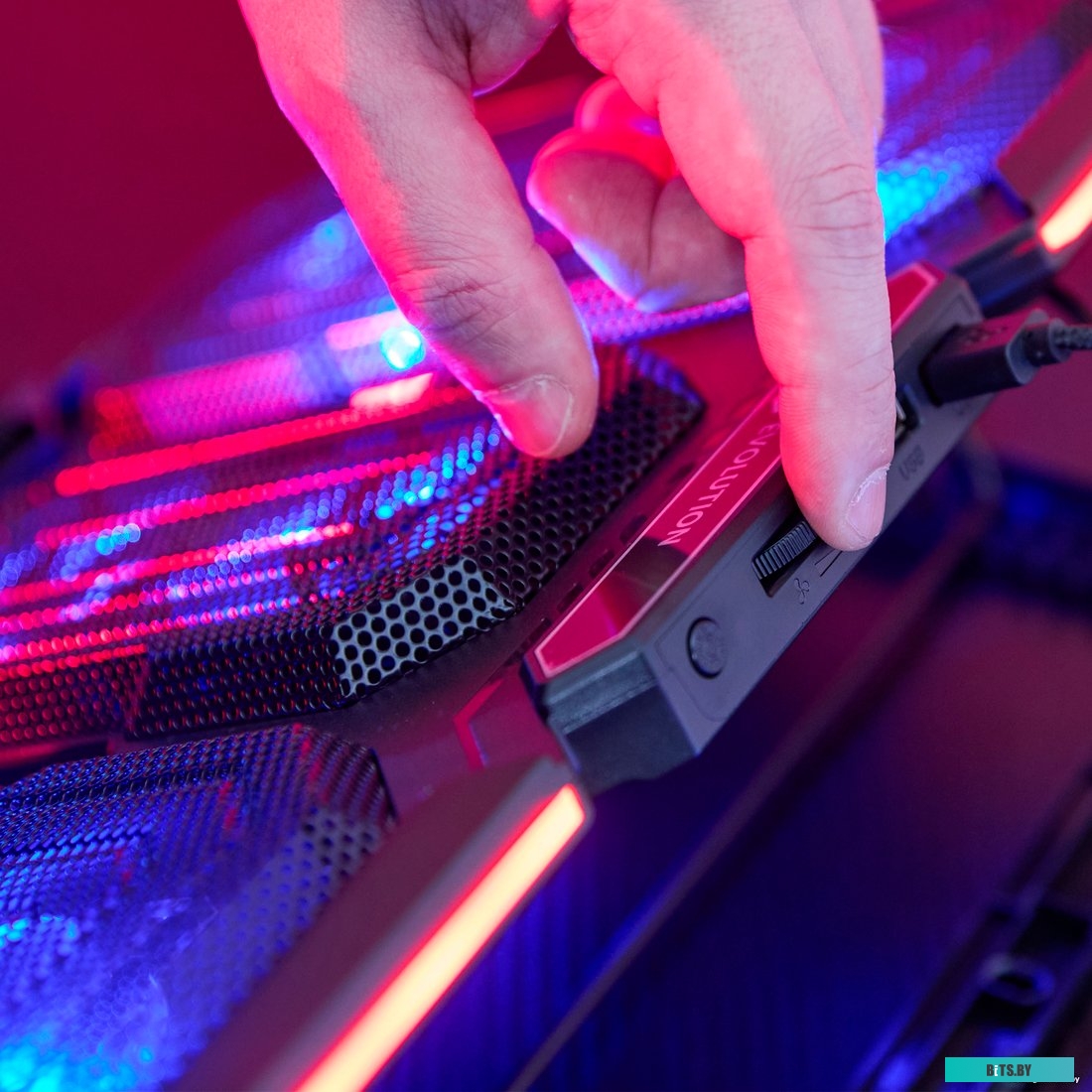 Подставка для ноутбука EVOLUTION LCS-08 RGB 4812755006741