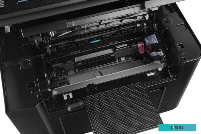 Б-M153 Холодильник Бирюса Б-M153 2-хкамерн. серебристый металлик мат.