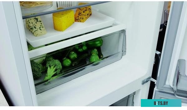 869892400380 Холодильник Hotpoint HT 4180 W 2-хкамерн. белый/серебристый