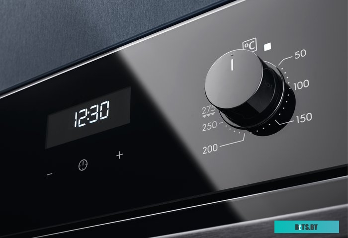 EOF5C50Z Духовой шкаф Электрический Electrolux EOF5C50Z черный