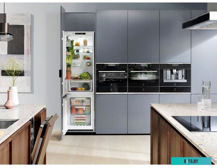 EEC87400W Посудомоечная машина встраив. Electrolux EEC87400W полноразмерная