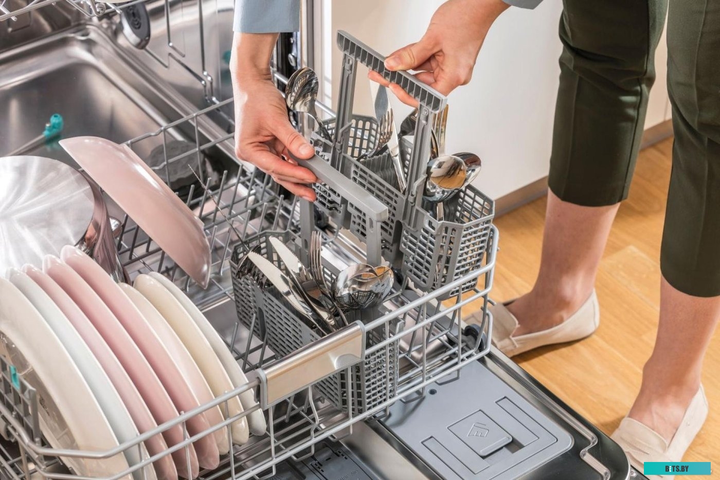 GV642E90 Посудомоечная машина встраив. Gorenje GV642E90 1900Вт полноразмерная