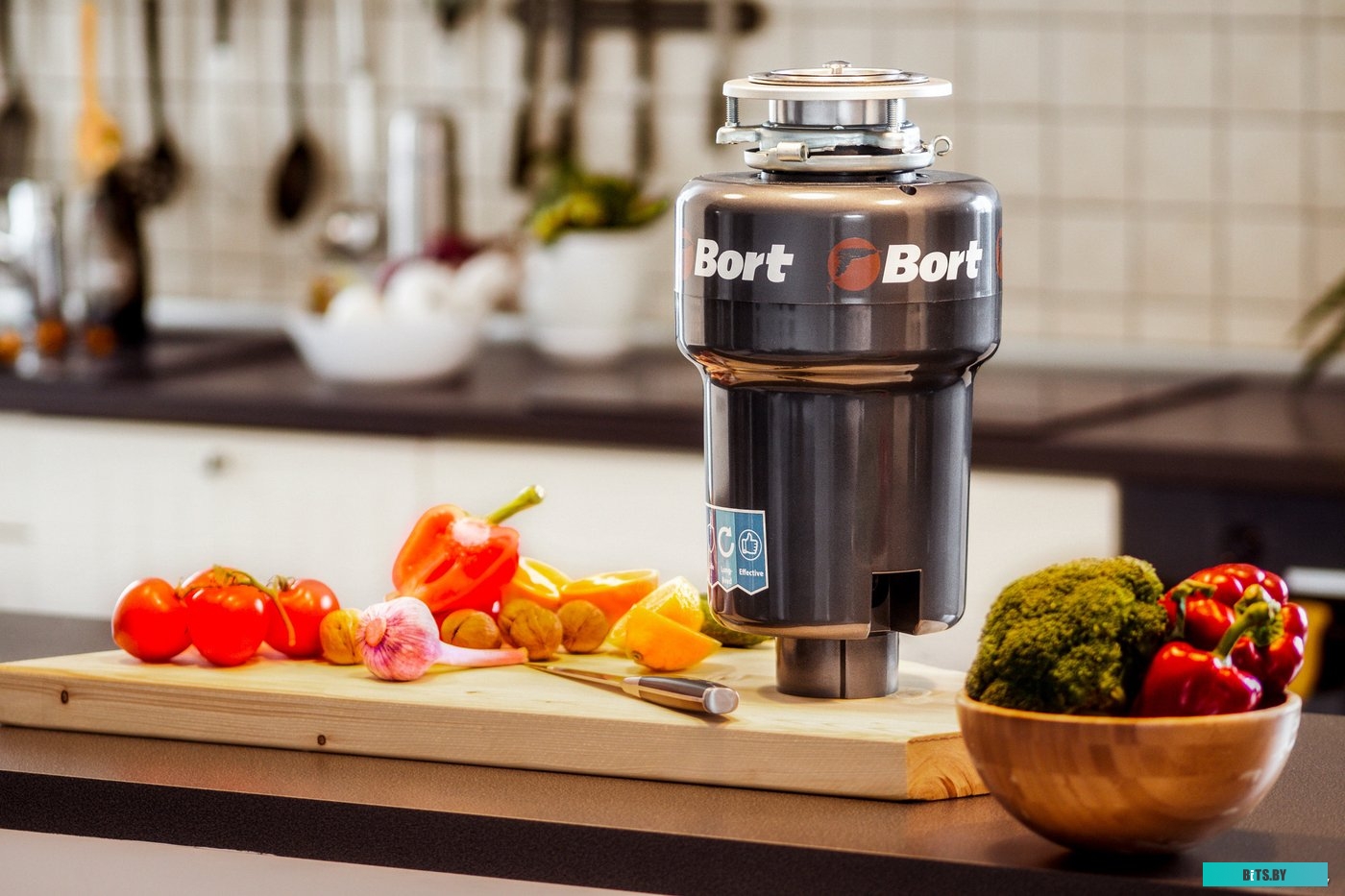 91275783 Измельчитель Bort Titan 5000 560Вт черный