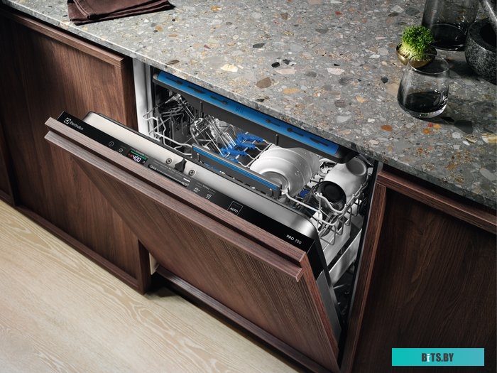 EEM48300L Встраиваемые посудомоечные машины ELECTROLUX/ Полноразмерная, 60см, без фасада, сенсорное управление Quick Select 2, трехцифровой дисплей, 1