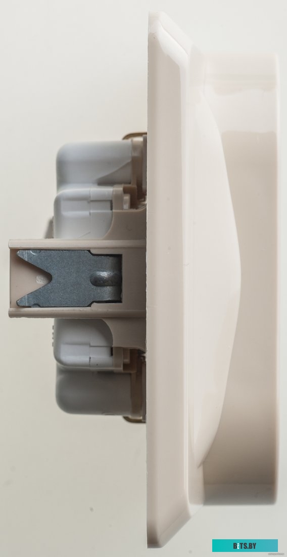 Розетка Schneider Electric Этюд PC16-008K