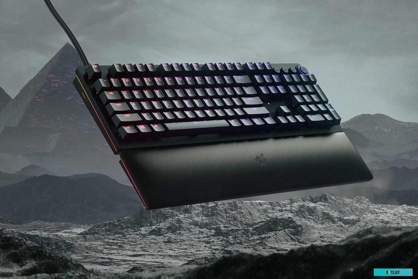 Клавиатура Razer Huntsman V2 Analog <RZ03-03610800-R3R1>