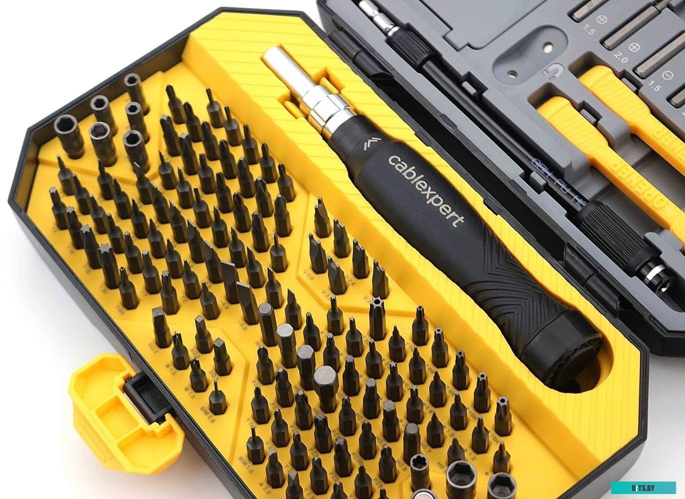 Набор инструментов Cablexpert TK-SD-12R (145 предметов)