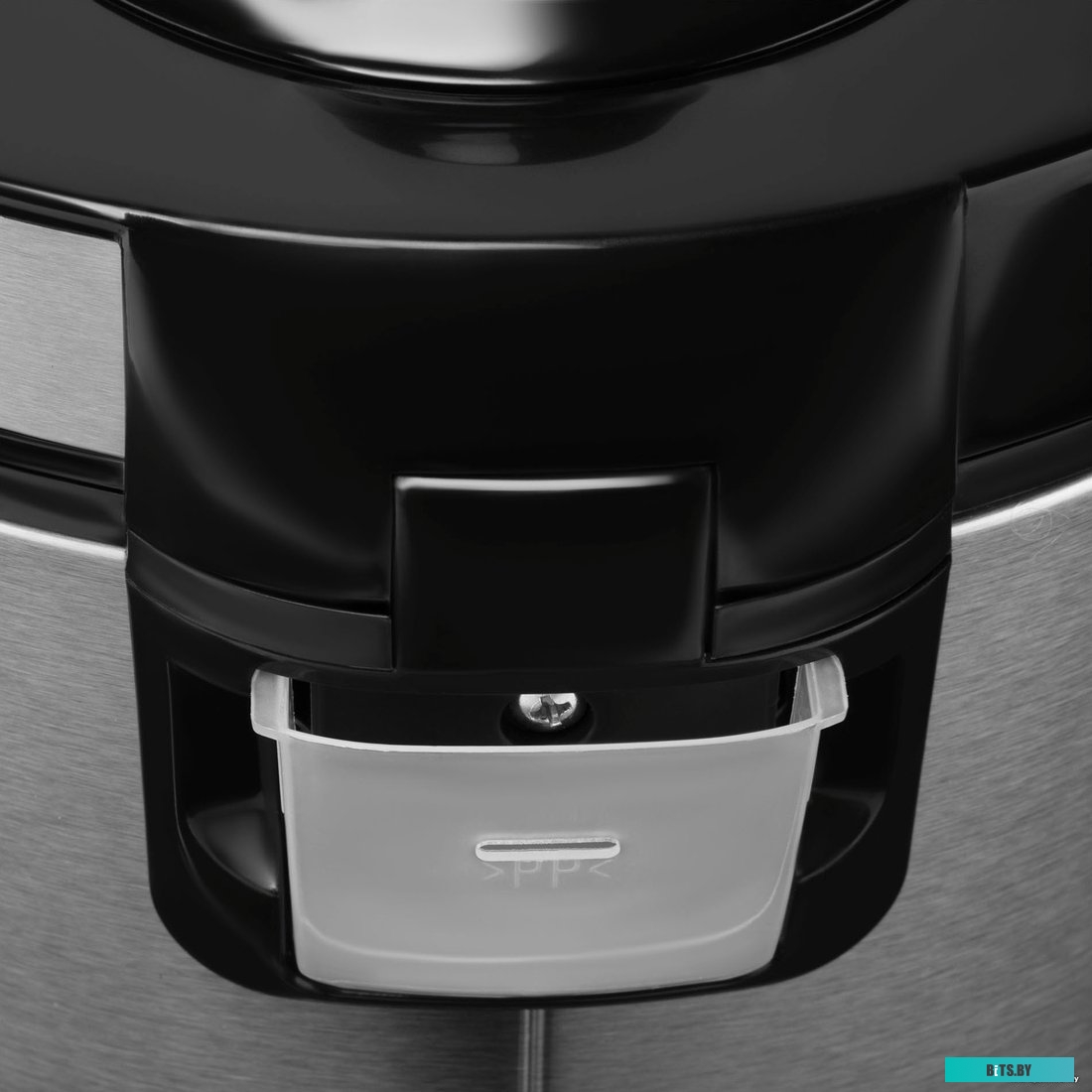 HYMC-1617 Мультиварка Hyundai HYMC-1617 5л 900Вт серебристый/черный