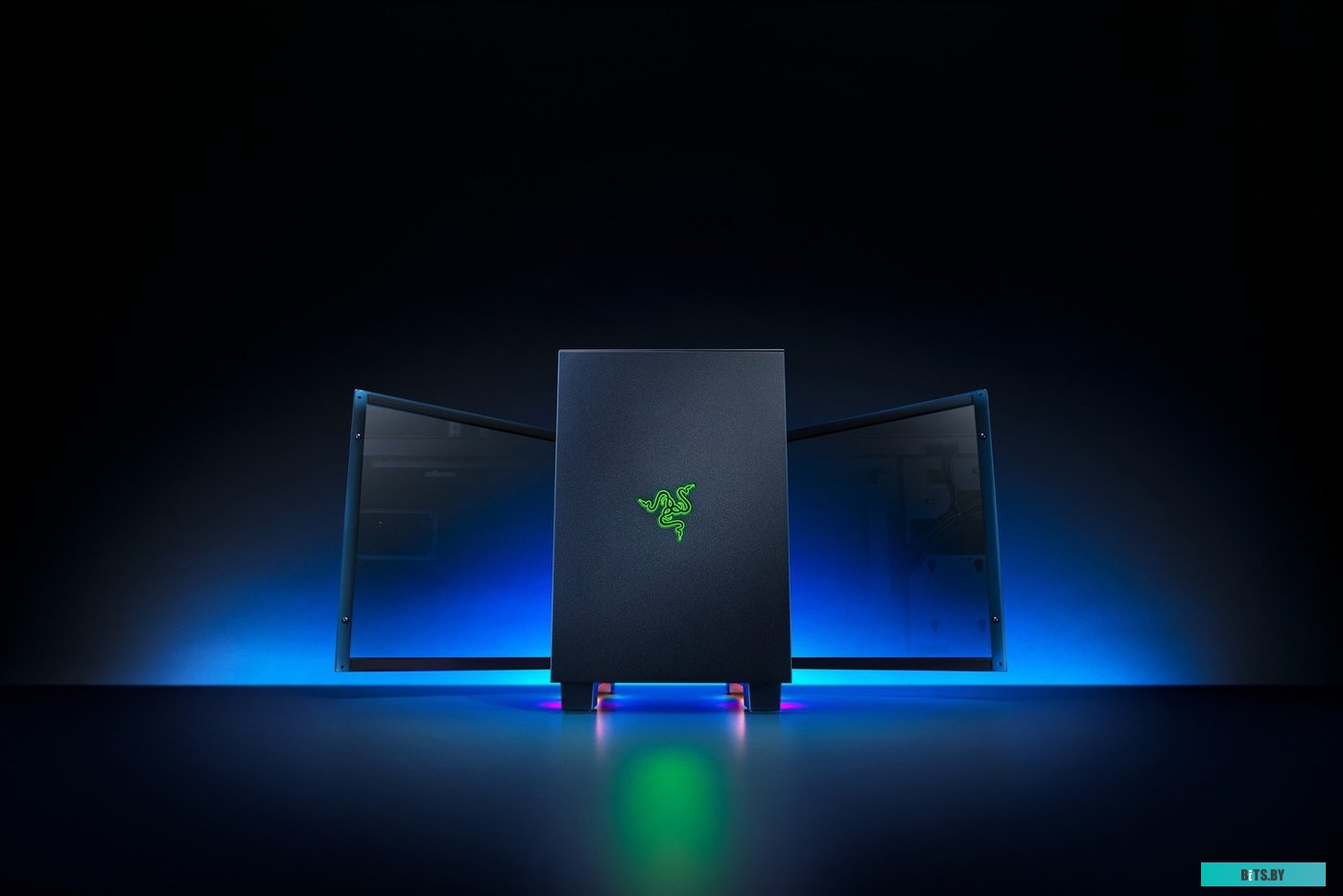 Корпус Razer Tomahawk Mini-ITX RC21-01400100-R3M1