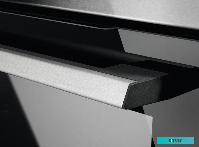 EOE7P31X Встраиваемые электрические духовки ELECTROLUX/ Встраиваемый духовой шкаф с конвекцией, объем 72 л, 11 режимов, 9 автопрограмм, очистка пироли