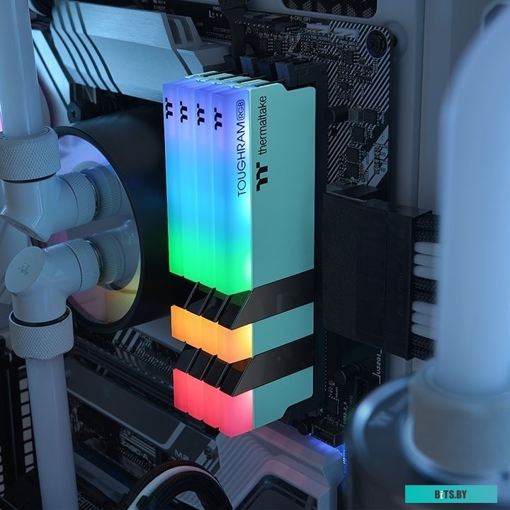Модуль памяти Thermaltake ToughRam RGB 2x8ГБ DDR4 3600 МГц RG27D408GX2-3600C18A