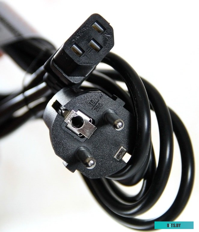 TE001-CU0.75-3M Кабель/ Кабель UPS - устройство 220V (IEC-320-C13/C14) <VDE>3G0,75mm2 ,3,0m, медь,Telecom <TE001-CU0.75-3M>
