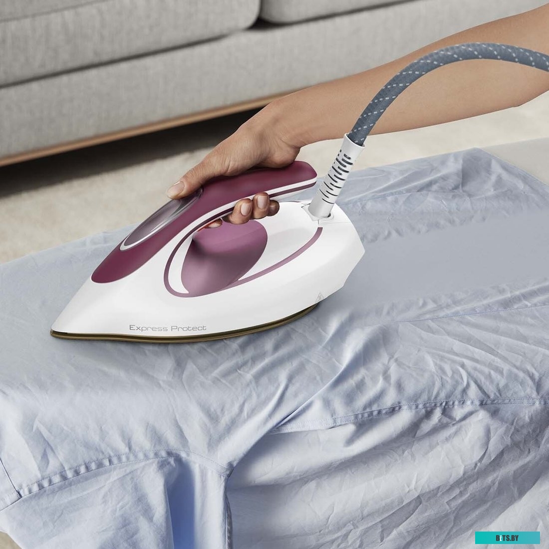 SV9201E0 Парогенератор Tefal SV9201E0 2800Вт белый/розовый
