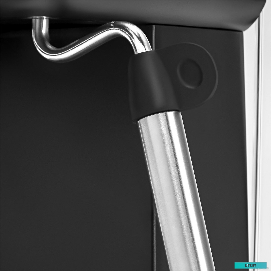 HEM-4204 Кофеварка рожковая Hyundai HEM-4204 1000Вт черный