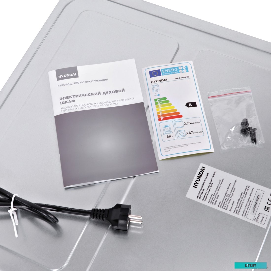 HEO 6640 IX Духовой шкаф Электрический Hyundai HEO 6640 IX серебристый/черный