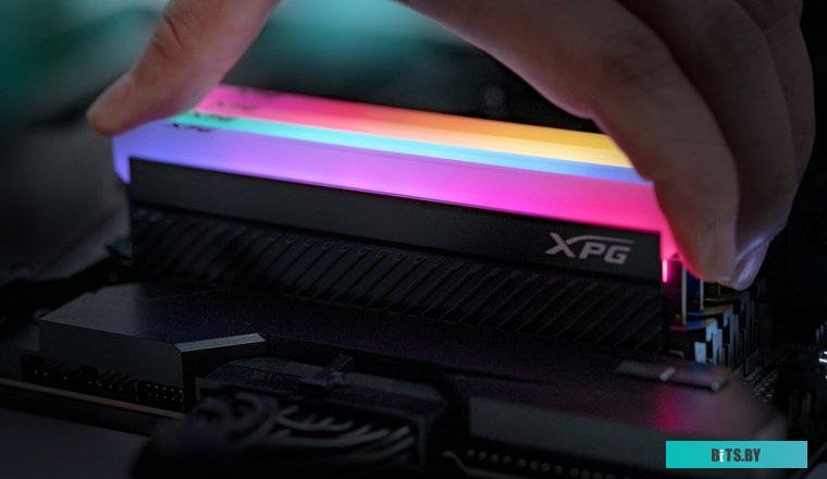AX4U360016G18I-DCWHD45G ADATA XPG Spectrix D45G RGB 2x16ГБ DDR4 3600 МГц AX4U360016G18I-DCWHD45G